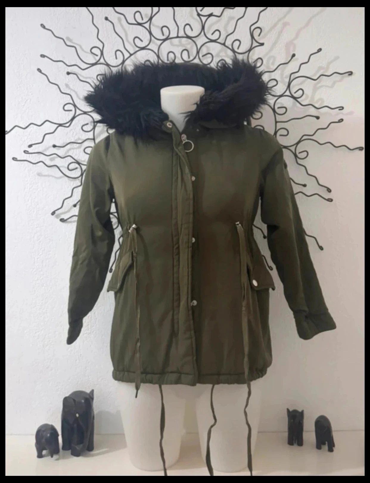 Parka Jennyfer (Don’t Call Me) Kaki à Capuche Fourrée – Taille XXS